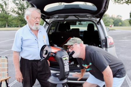 Observing the stars: Local astronomers plan for meteor showers